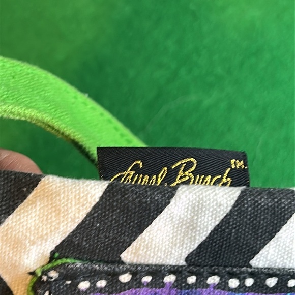 LAUREL BURCH GREEN BEADED ADJUSTABLE CANVAS STRAP CANVAS  CROSSBODY BAG - Picture 12 of 15